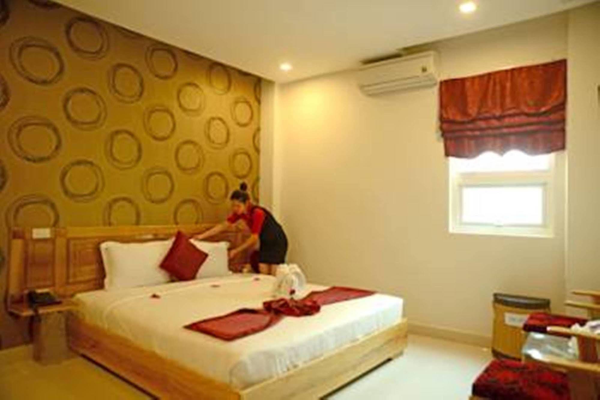 Red Diamond Hotel Da Nang Zewnętrze zdjęcie