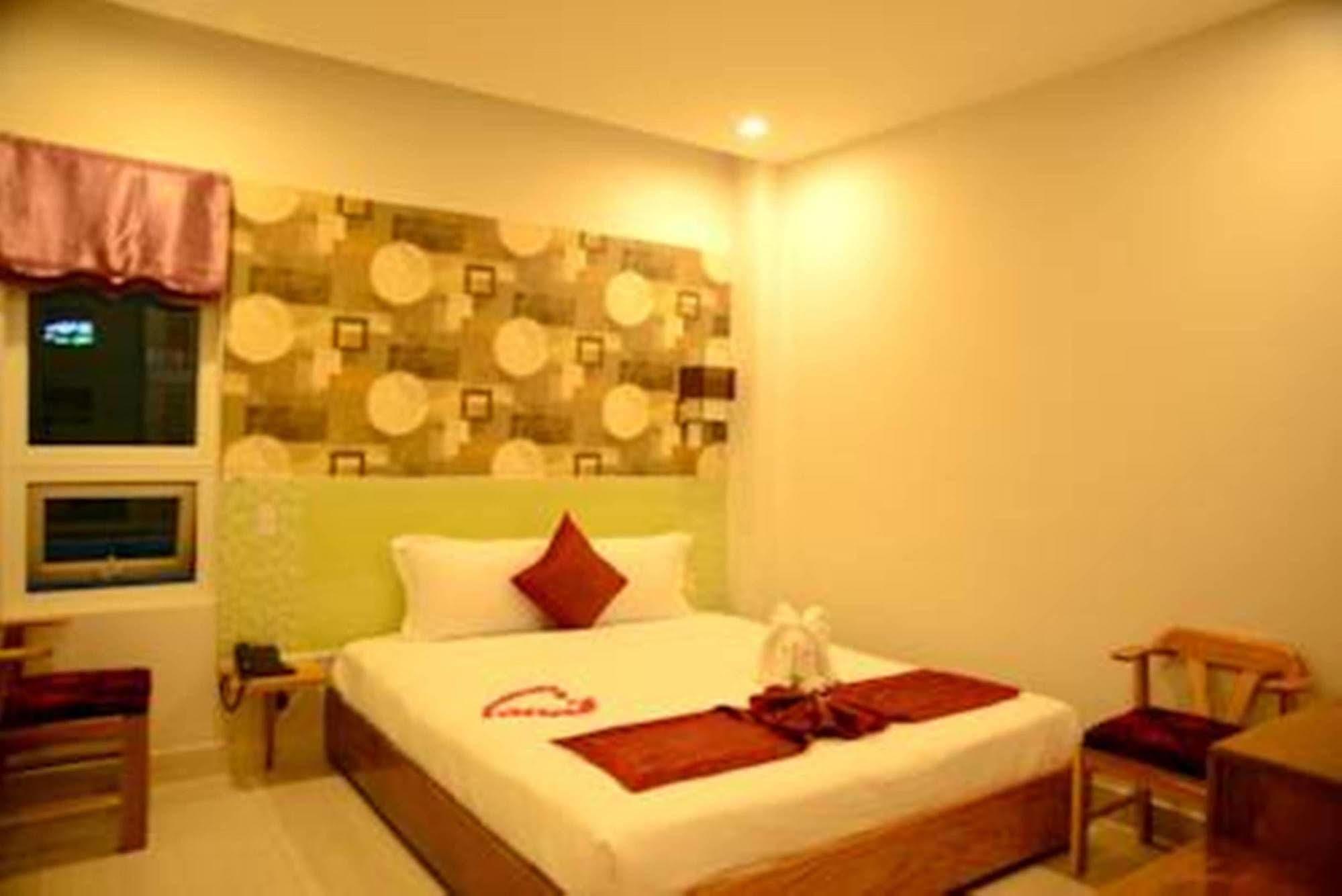 Red Diamond Hotel Da Nang Zewnętrze zdjęcie