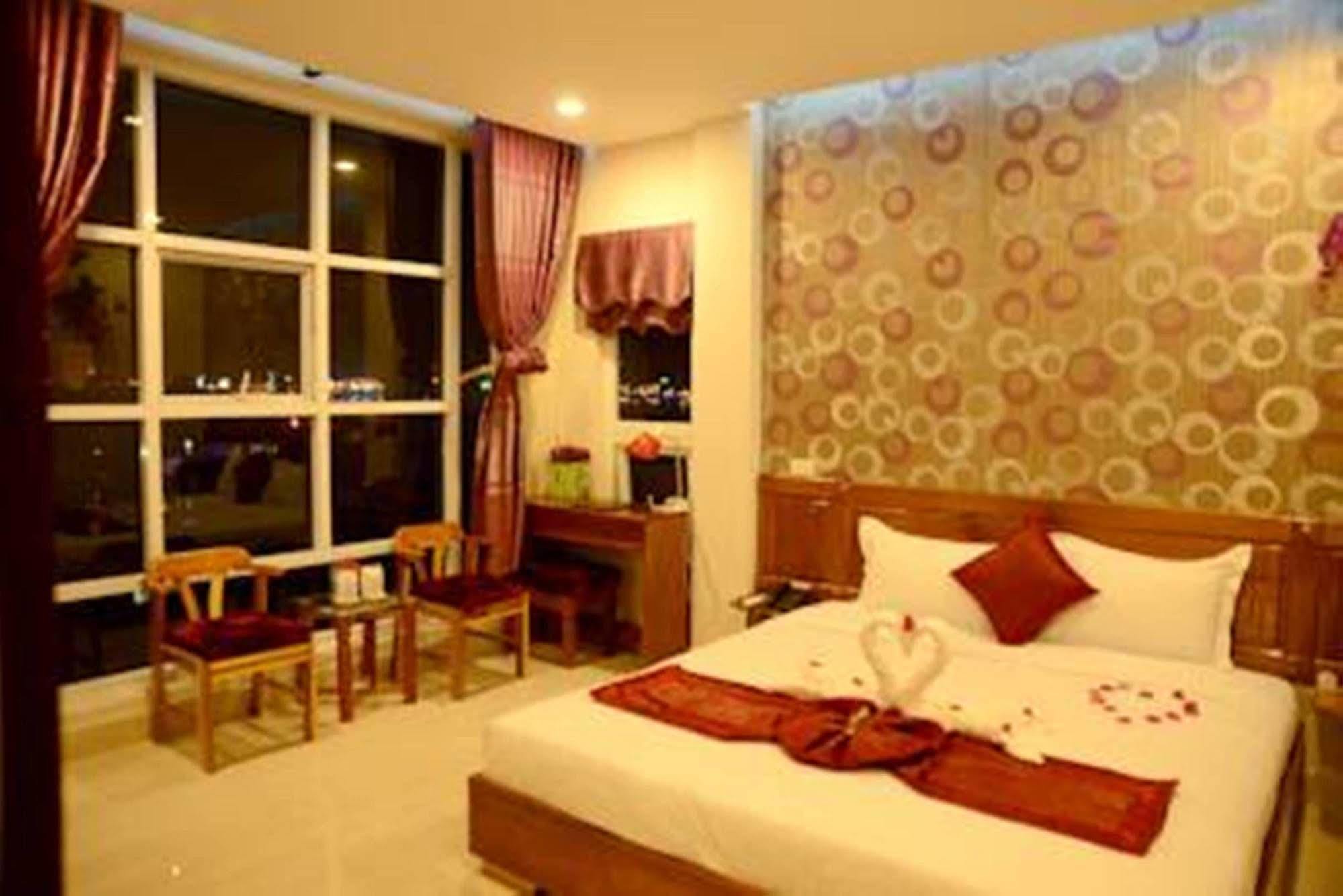Red Diamond Hotel Da Nang Zewnętrze zdjęcie